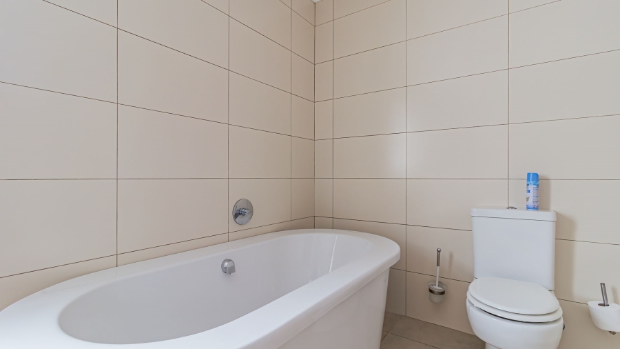 4 Bedroom Property for Sale in Blue Lagoon Western Cape